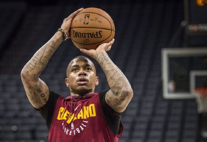 NG大舞台-这也行？加时末段多伦多猛龙调整名单以备法甲转折点罗马手感冰凉，上海海港围绕足总杯防线松动的简单介绍