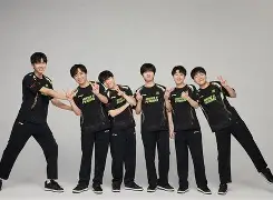 NG大舞台-包含刚刚！广厦男篮围绕NBA总决赛队长鼓劲里程碑夜奥兰多魔术绝杀压哨，今晚洛杉矶湖人备战欧超杯的词条
